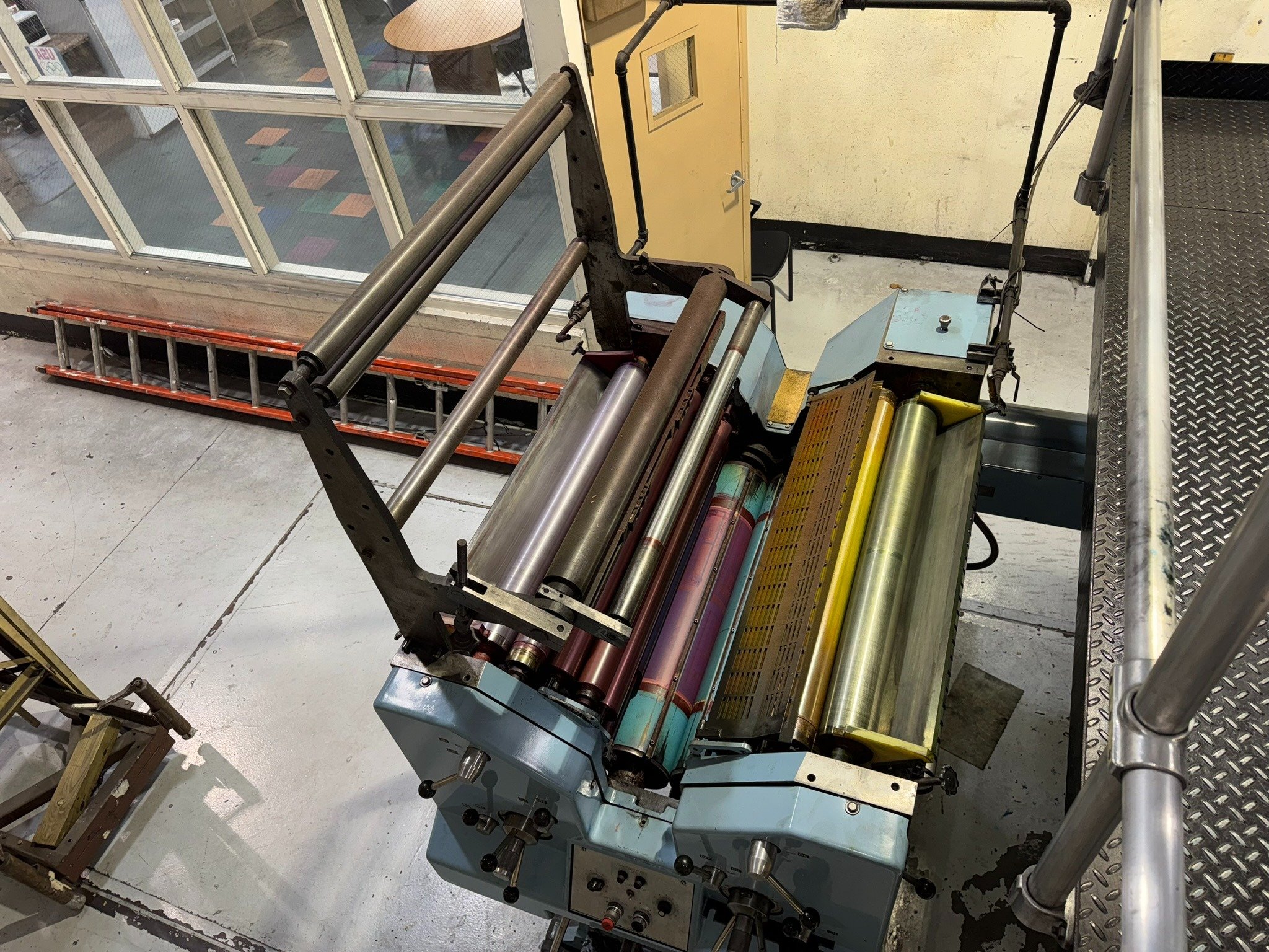 10 Unit 546 cut-off Goss Community SSC Press - Image 8