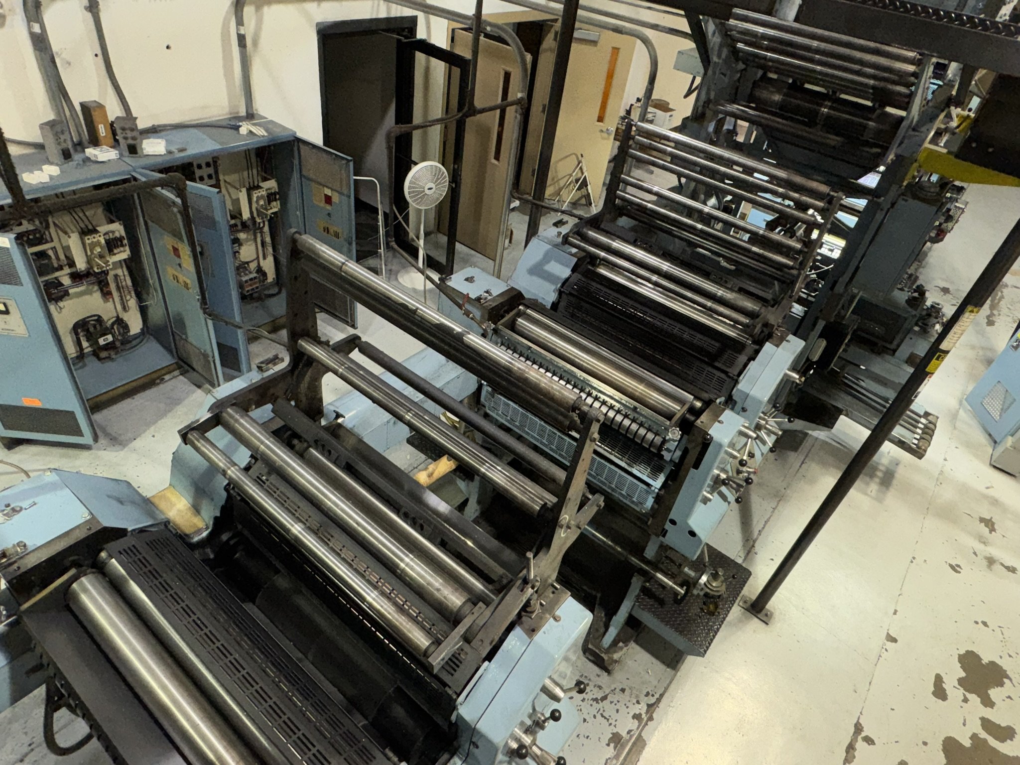 10 Unit 546 cut-off Goss Community SSC Press - Image 5